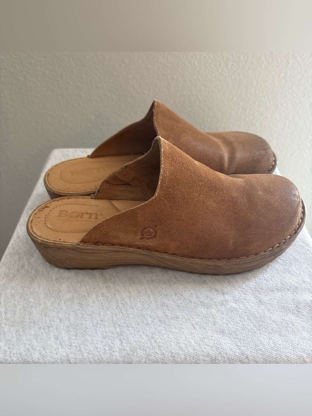 Born Women's Tan Suede Slip-On Clogs - Picture 2 of 7